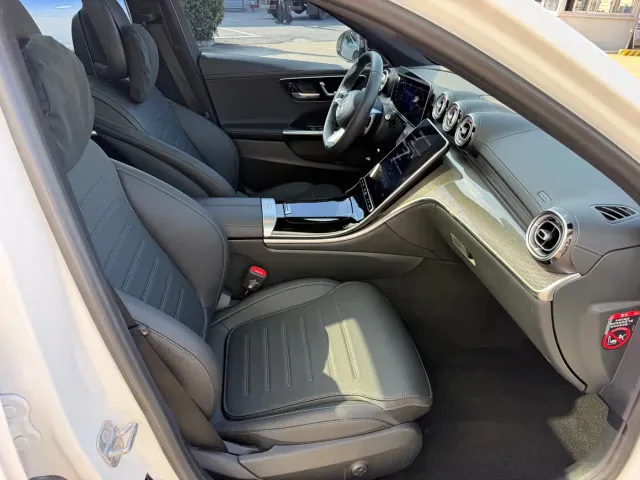 Mercedes-Benz C-Class — Фото автомобиля 16