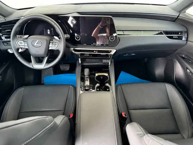 Lexus RX — Фото автомобиля 8