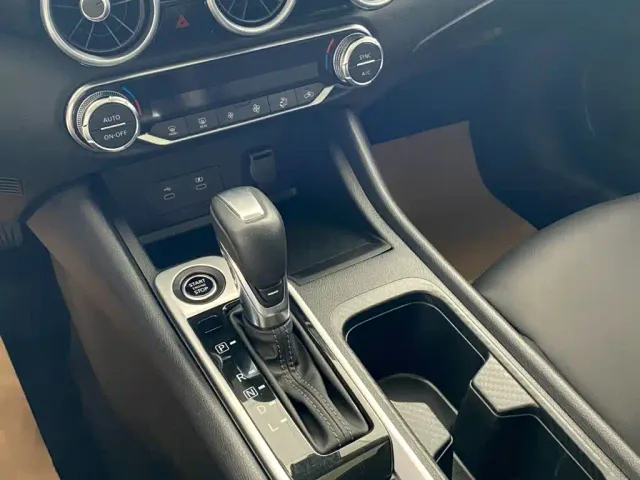 Nissan Sylphy — Фото автомобиля 5