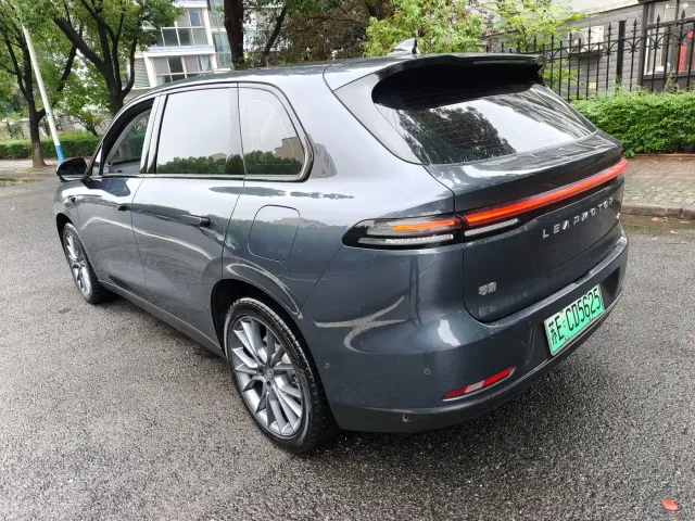 Leapmotor C10 — Фото автомобиля 10