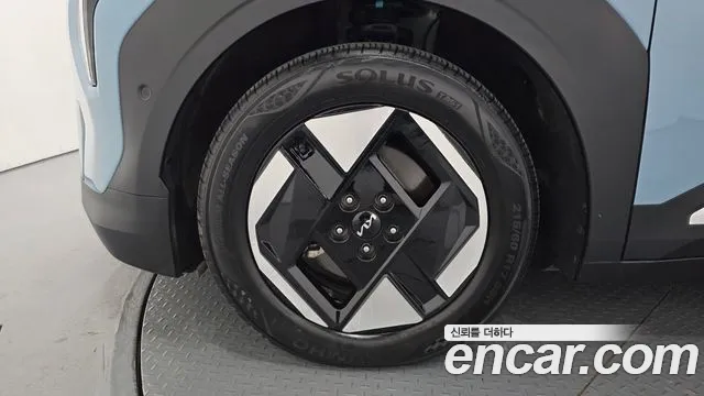 Kia EV3 — Фото автомобиля 5