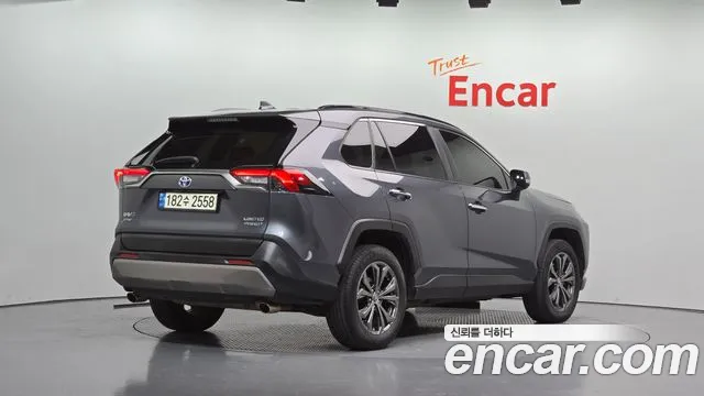 Toyota RAV4 5th Gen — Фото автомобиля 2