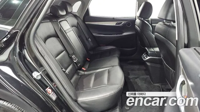Hyundai Grandeur — Фото автомобиля 12