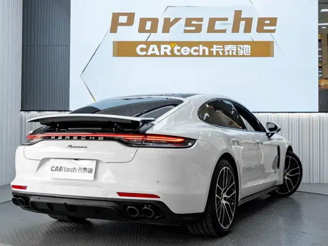 Porsche Panamera — Фото автомобиля 7