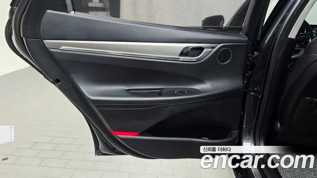 Hyundai Grandeur New — Фото автомобиля 14