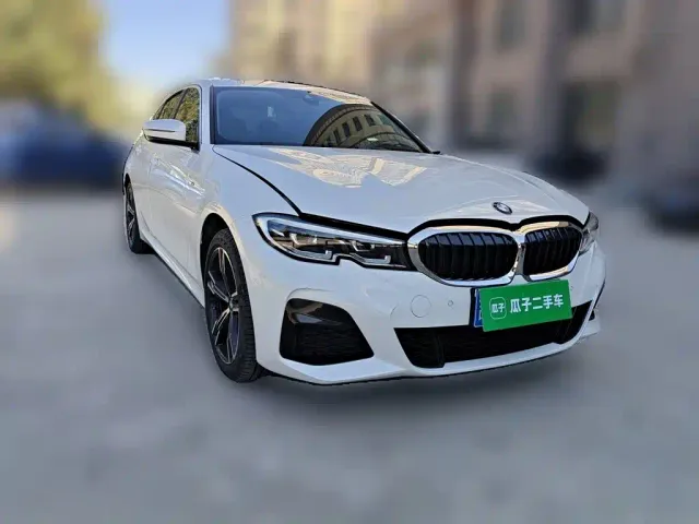 BMW 3 Series — Фото автомобиля 3