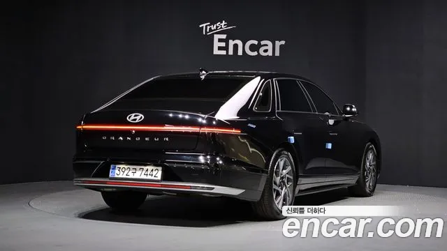 Hyundai Grandeur — Фото автомобиля 2