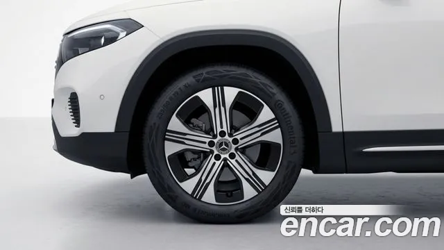 Mercedes-Benz EQB — Фото автомобиля 5