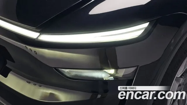 Tesla Model Y — Фото автомобиля 21