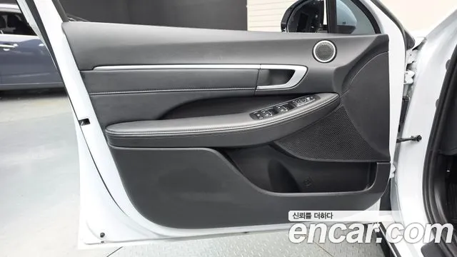 Hyundai Sonata — Фото автомобиля 13