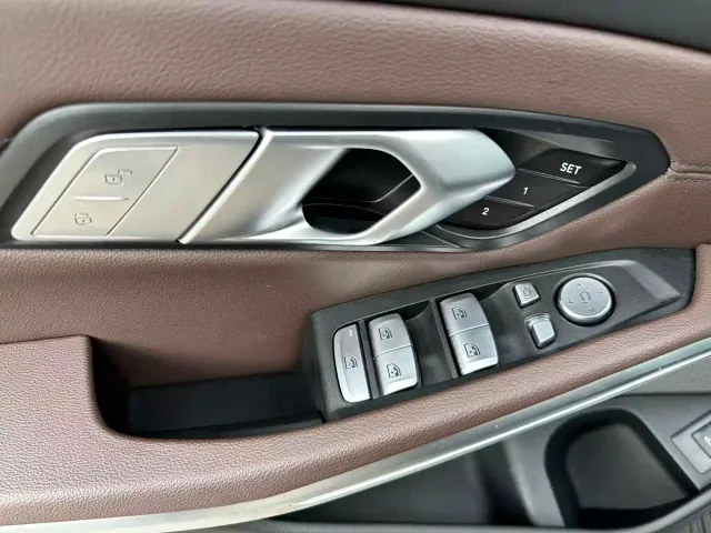 BMW 3 Series — Фото автомобиля 20