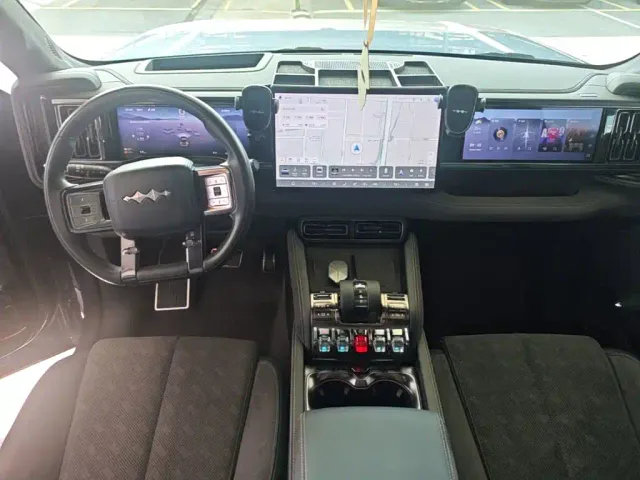 BYD FangChengBao Leopard 5 — Фото автомобиля 9