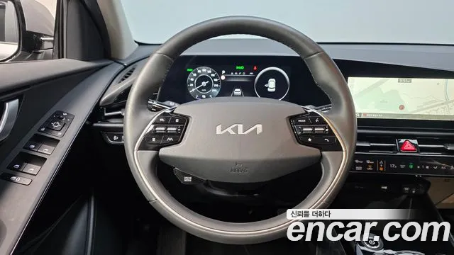 Kia Niro Niro (New) — Фото автомобиля 13