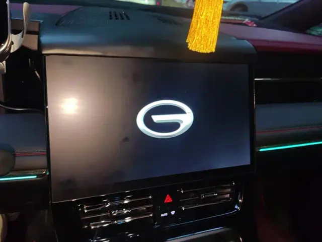 GAC Trumpchi M8 — Фото автомобиля 13