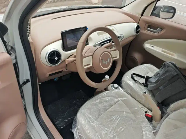 Wuling Hongguang Mini EV — Фото автомобиля 9