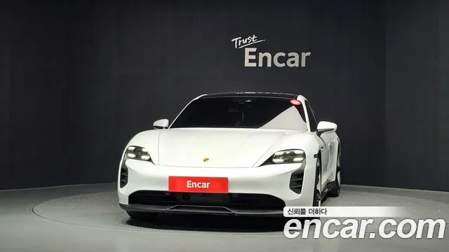 Porsche Taycan Taycan Khan — Фото автомобиля 3