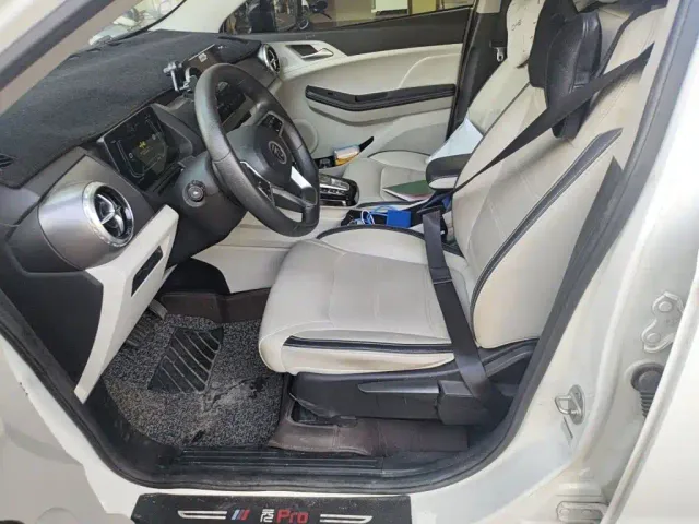 BYD Yuan Pro — Фото автомобиля 7