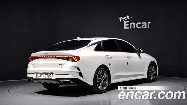 Kia K5 Generation 3 — Фото автомобиля 2