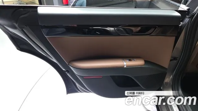 Hyundai Grandeur GN7 — Фото автомобиля 14