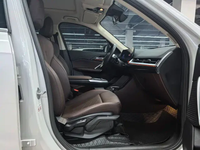 BMW X1 — Фото автомобиля 14
