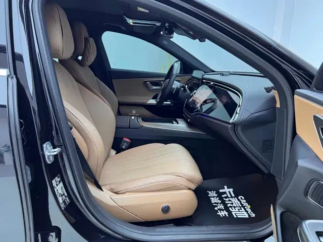 Mercedes-Benz E-Class — Фото автомобиля 17