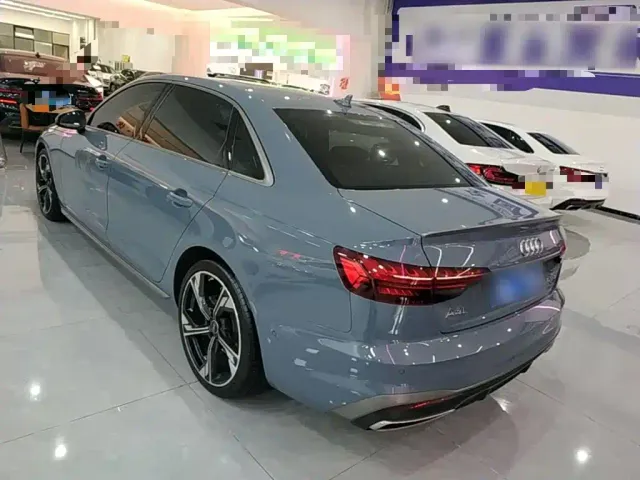 Audi A4L — Фото автомобиля 4