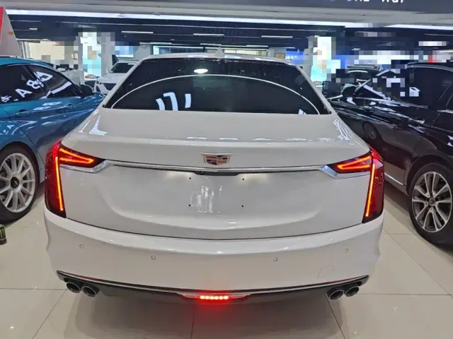 Cadillac CT6 — Фото автомобиля 3