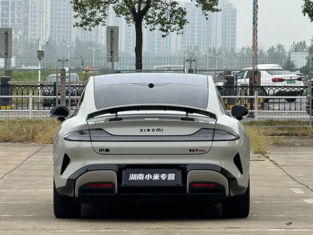Xiaomi SU7 — Фото автомобиля 8