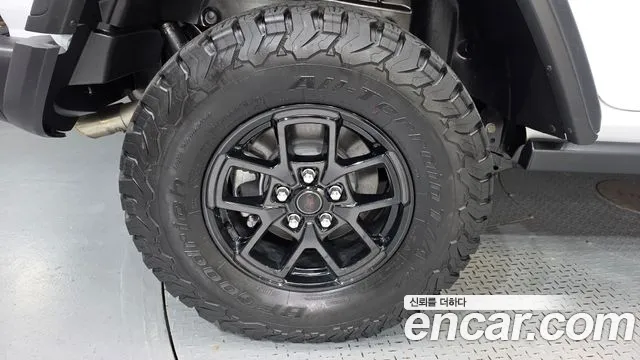 Jeep Wrangler — Фото автомобиля 5