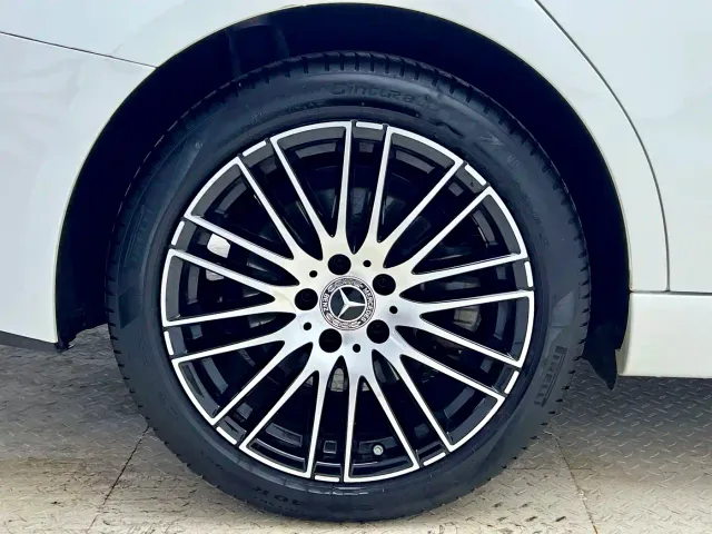 Mercedes-Benz C-Class — Фото автомобиля 26