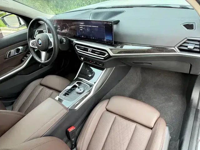 BMW 3 Series — Фото автомобиля 7