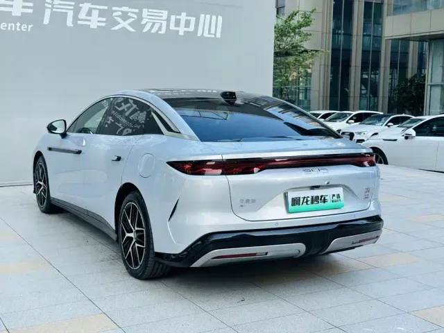 BYD Han L — Фото автомобиля 16