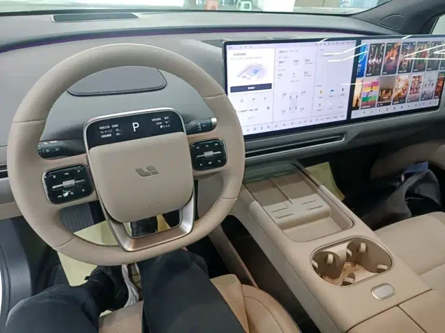 Li Auto i6 — Фото автомобиля 9