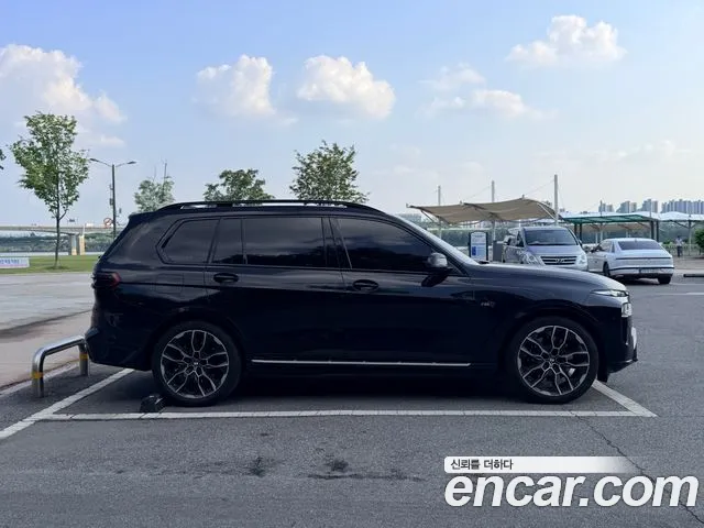 BMW X7 — Фото автомобиля 18