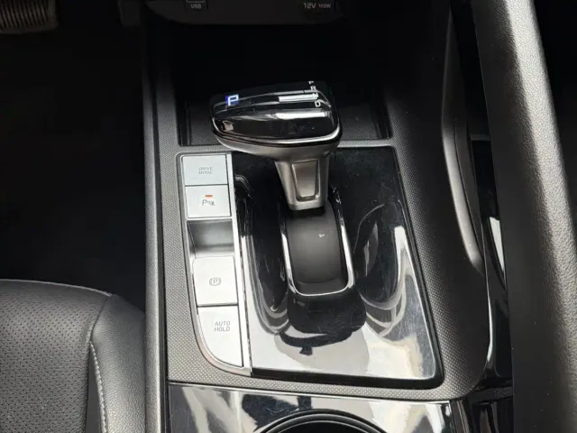 Hyundai Elantra — Фото автомобиля 15