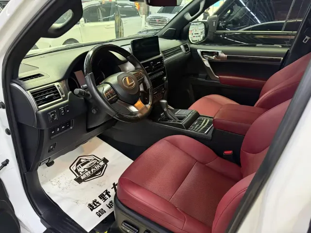 Lexus GX — Фото автомобиля 4