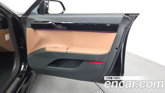 Hyundai Grandeur GN7 — Фото автомобиля 13