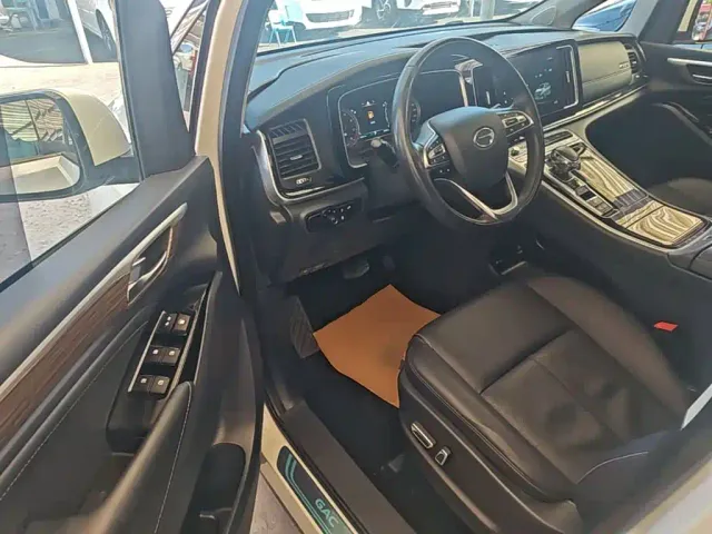 GAC Trumpchi M8 — Фото автомобиля 15