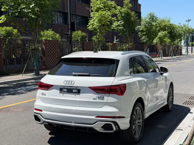 Audi Q3 — Фото автомобиля 5