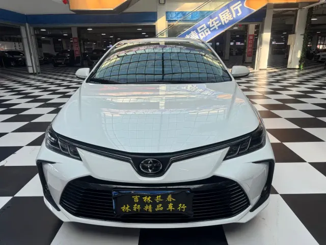 Toyota Corolla — Фото автомобиля 2