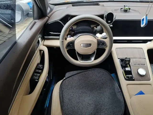 Geely Xingyue L — Фото автомобиля 10