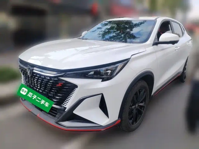 Фотография автомобиля — Changan X5 Plus