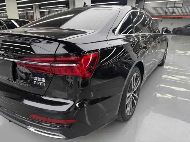 Audi Audi A6L 2022 40 TFSI Luxury Dynamic — Фото автомобиля 28