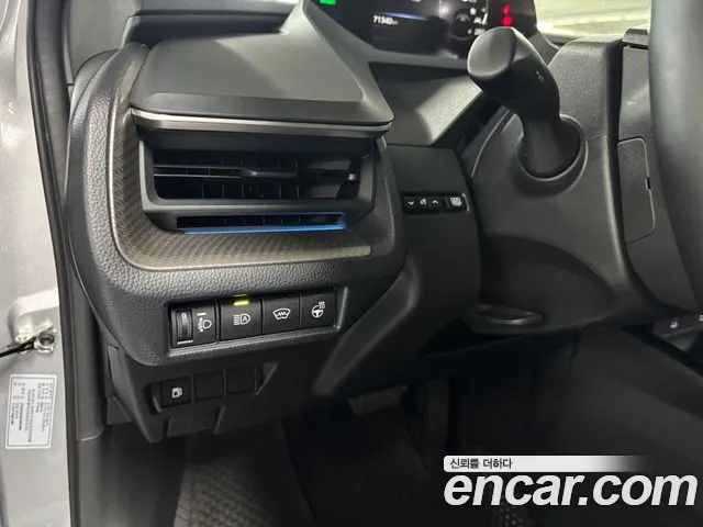 Toyota Prius 5th Gen — Фото автомобиля 13