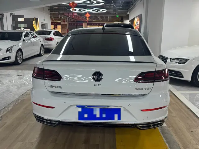 Volkswagen CC — Фото автомобиля 13