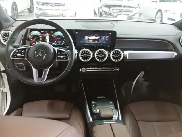 Mercedes-Benz GLB-Class — Фото автомобиля 5