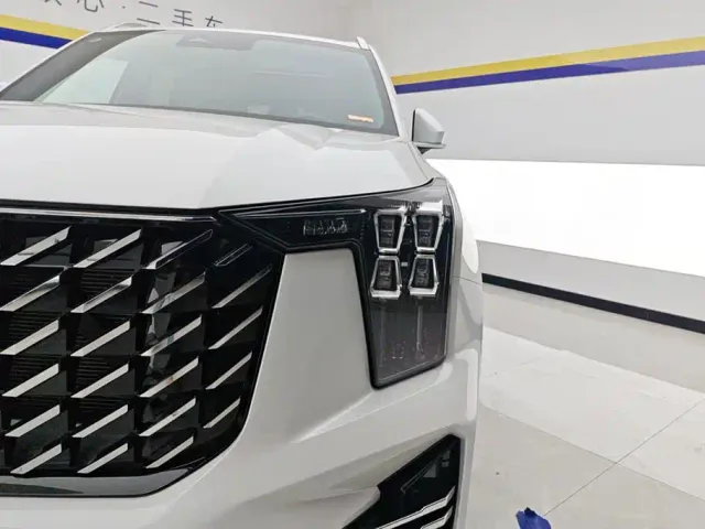 GAC Trumpchi GS8 — Фото автомобиля 5
