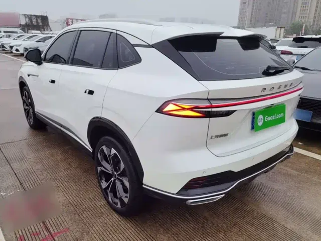 Roewe RX5 — Фото автомобиля 4