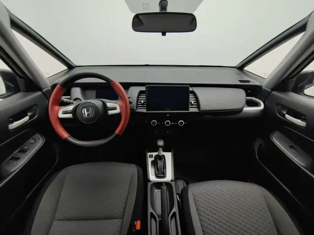 Honda Fit — Фото автомобиля 5