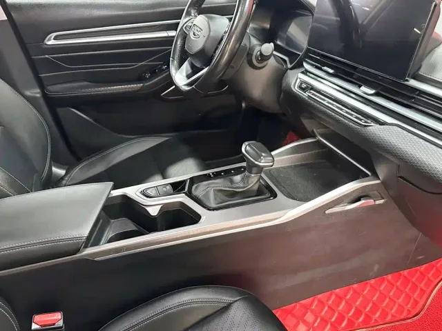 Geely Emgrand — Фото автомобиля 19